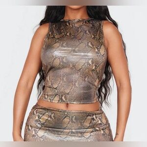 PLT Sleeveless top Shinny snake print Size 8 NWT